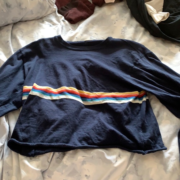 Multicoloured stripe across abdomen. Super cute - Picture 1 of 2